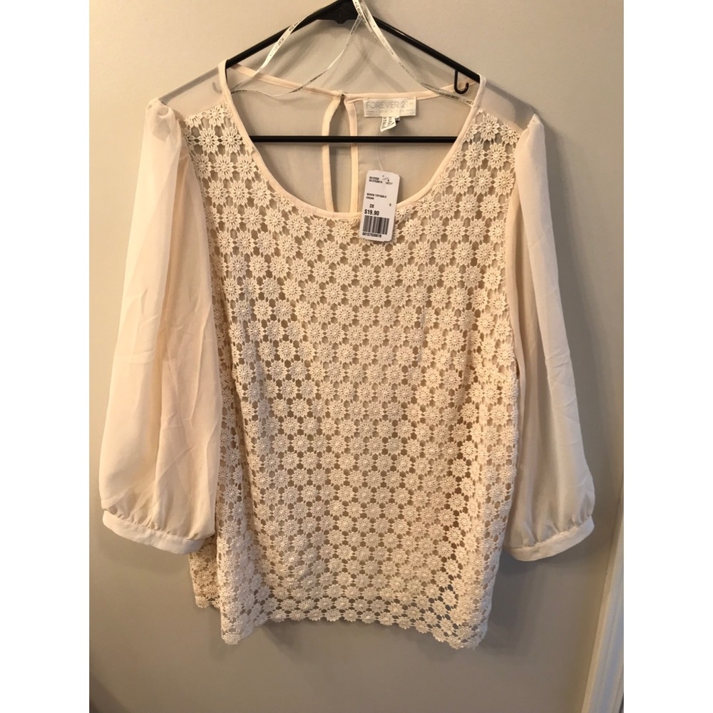 Plus size Woven detailed Top w loose chiffon arms